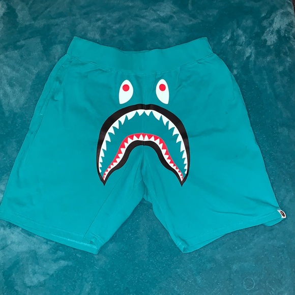 BAPE SHORTS - Picture 1 of 4